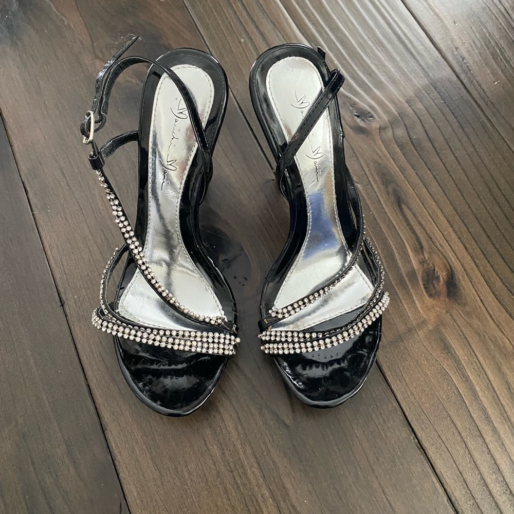Mauchi Maui Black Crystal Heels